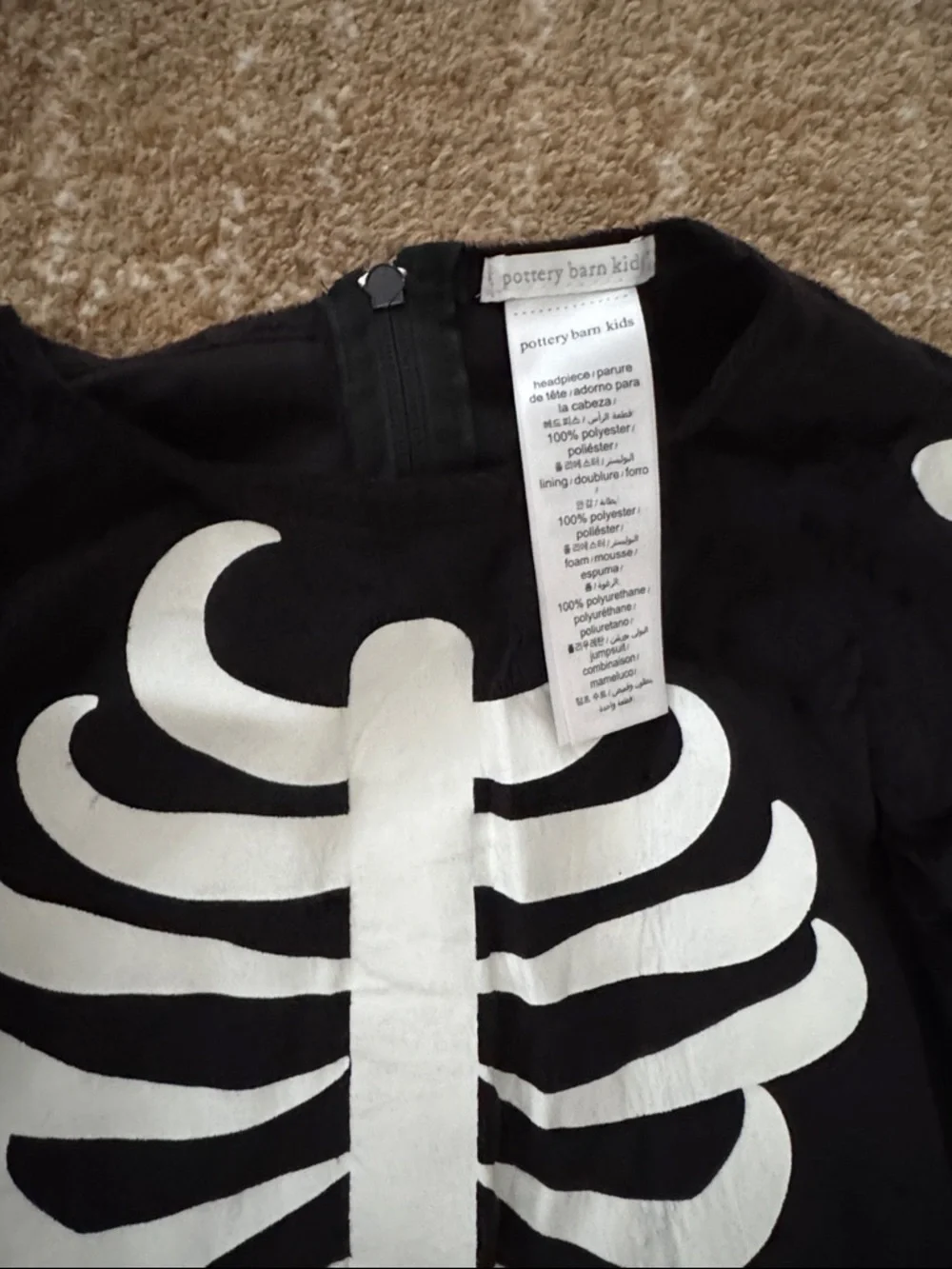 Pottery Barn Kids Black Skeleton Outfit with White Rib Print size 5T - Picture 2 of 4